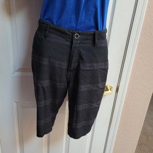 BARGAIN!! Volcom size 31 H2 Chinos board shorts men's.
